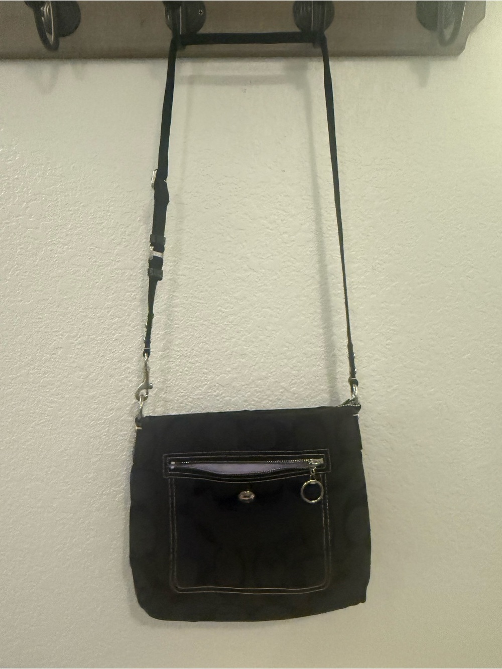 Coach Signature Black Jacquard Crossbody Messenger Bag Lavender Lining